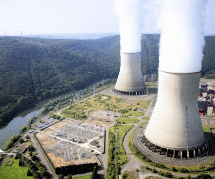 فرنسا تشرع رسميا في تفكيك مفاعلاتها النووية القديمة