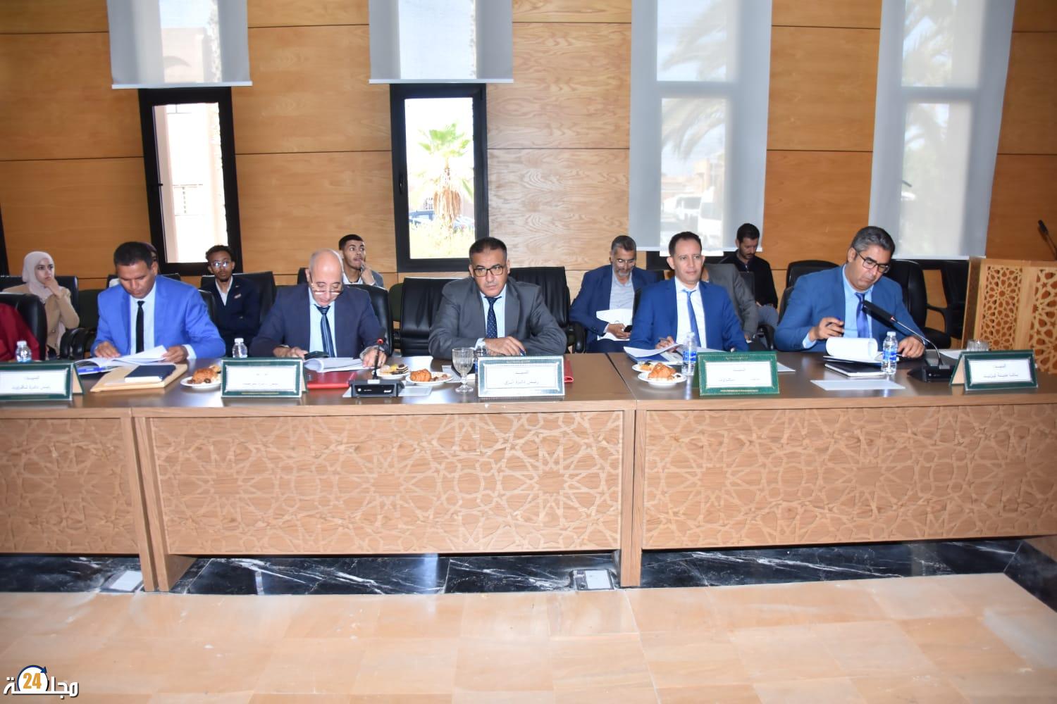 تيزنيت : انعقاد اجتماع اللجنة الإقليمية للتنمية البشرية لمناقشة والمصادقة على مشاريع سنة 2025