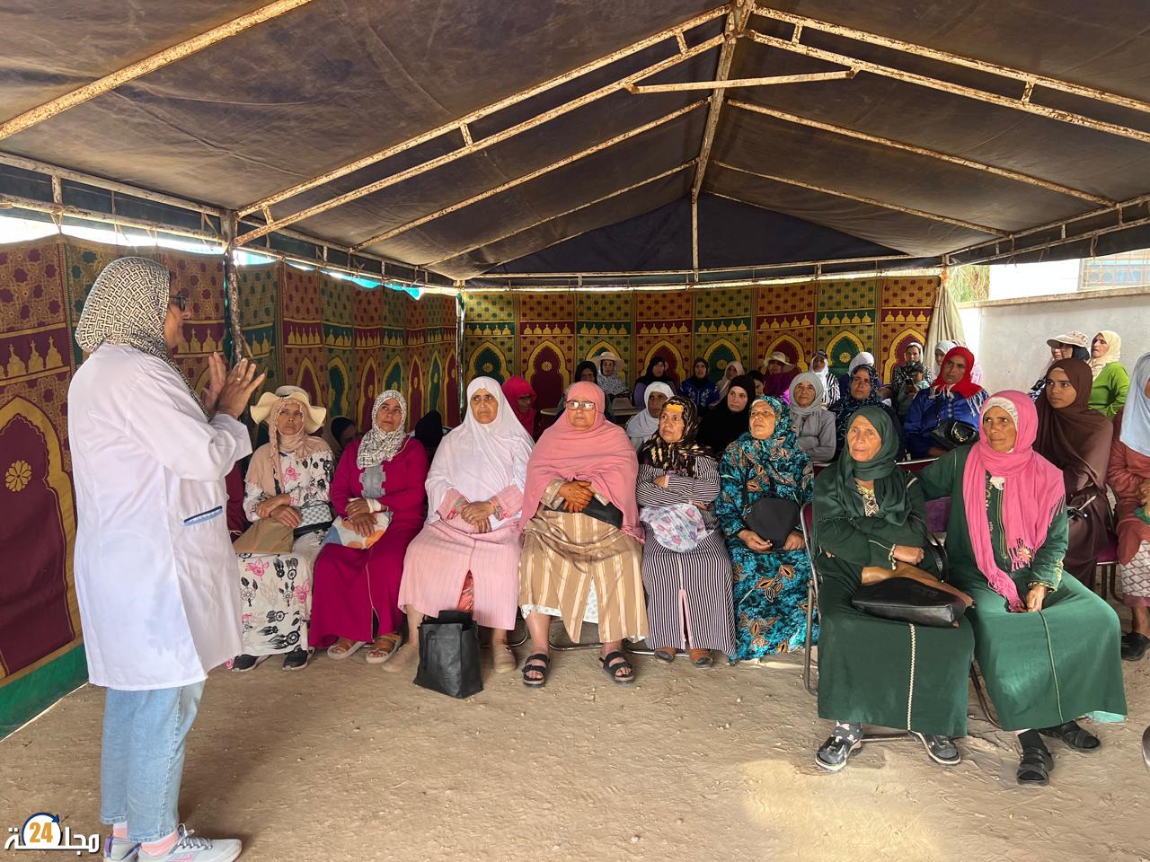 حملة “أكتوبر الوردي” تصل إلى جماعة أولاد رحمون في إطار جهود التحسيس والكشف المبكر عن سرطان الثدي وعنق الرحم