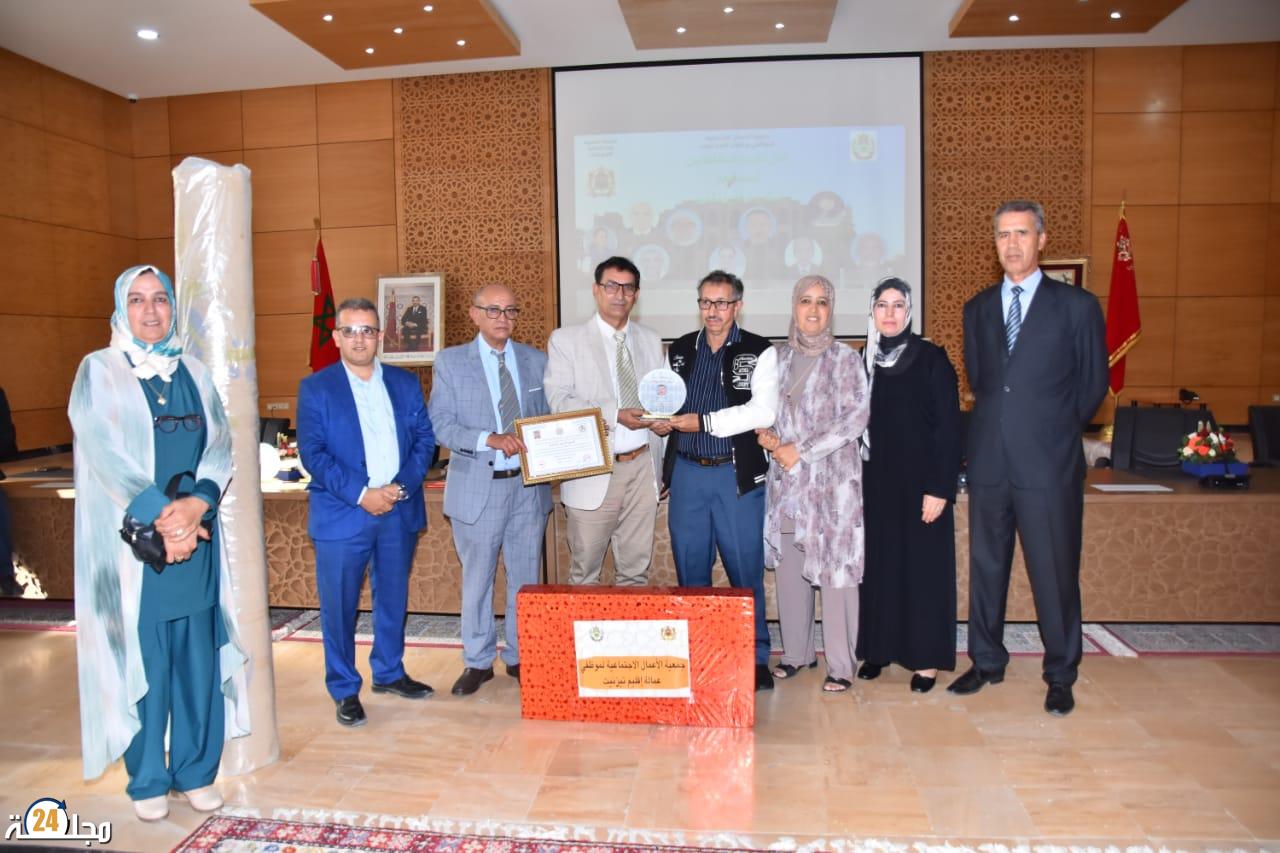 تيزنيت تحتفي برواد الإدارة المتقاعدين في حفل تكريمي بهيج