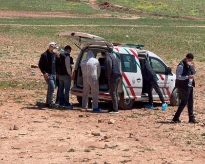 جريمة بشعة تهز مدينة ابن أحمد.. زوج يقتل زوجته ويمثل بجثتها