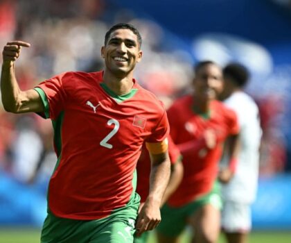 وسائل اعلام اسبانية: أشرف حكيمي أحد أفضل اللاعبين في التاريخ في مركزه