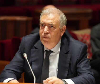 مراكش: لفتيت يجري محادثات مع وزير الداخلية الصربي