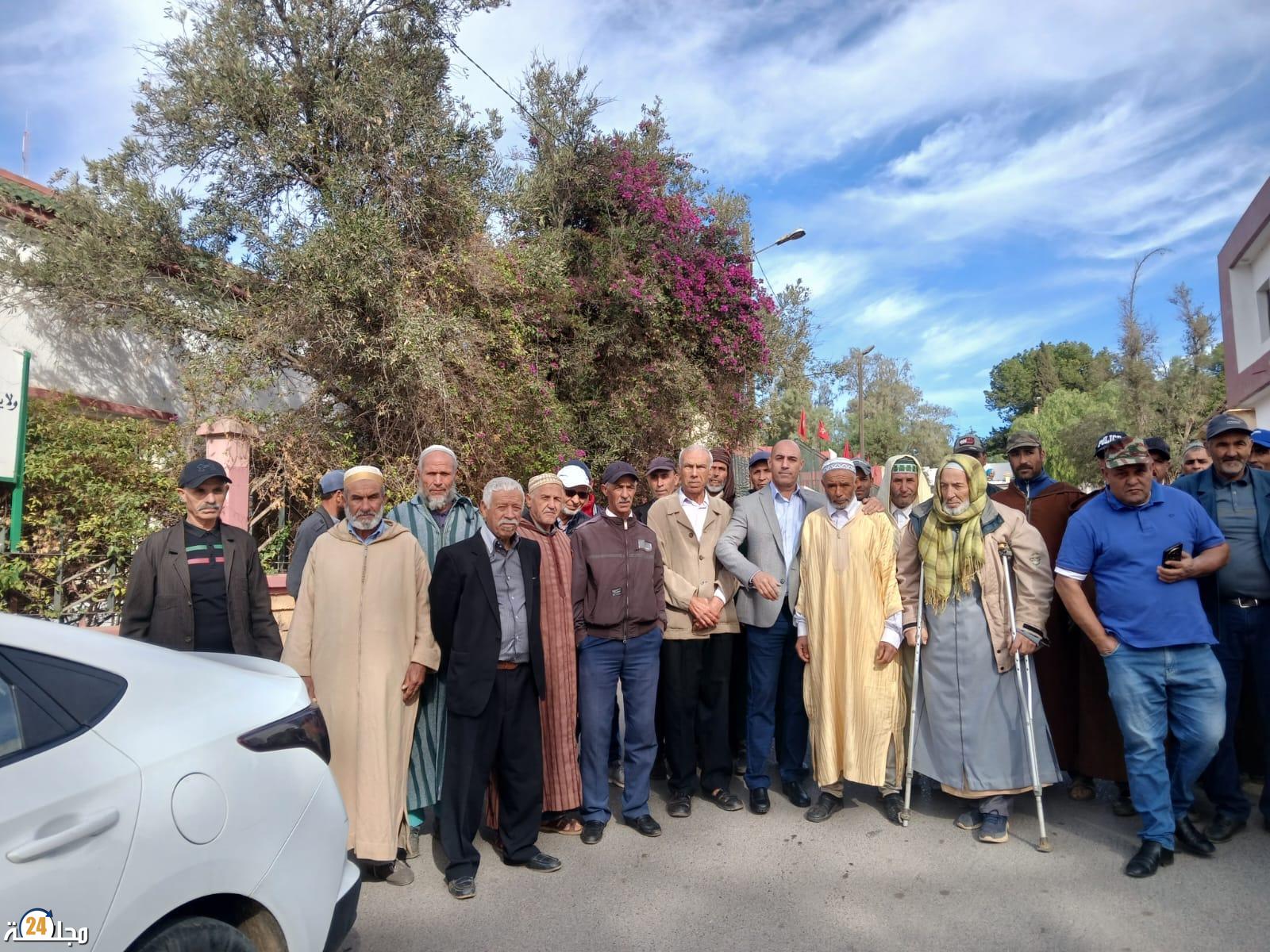 صرخة القرى المنسية بجماعة مكارطو.. سكان دواوير يحتجون على التهميش ويطالبون بفك العزلة