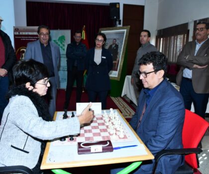 عامل إقليم الرحامنة يعطي الانطلاقة الرسمية للملتقى الوطني الثالث للشطرنج بإبن جرير في أجواء احتفالية وطنية