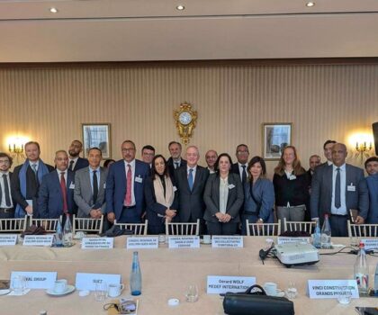 استقبال وفد هام من جهات الأقاليم الجنوبية الثلاث في مجلس الشيوخ الفرنسي