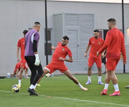 كأس العرب بقطر.. طاقم تحكيم صيني لقيادة مباراة المغرب وجزر القمر