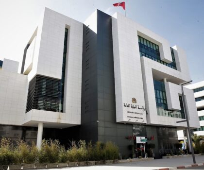 دورية جديدة لرئاسة النيابة العامة تُلزم بالفحص الطبي للموقوفين وتُقر جزاءات صارمة لحماية السلامة الجسدية