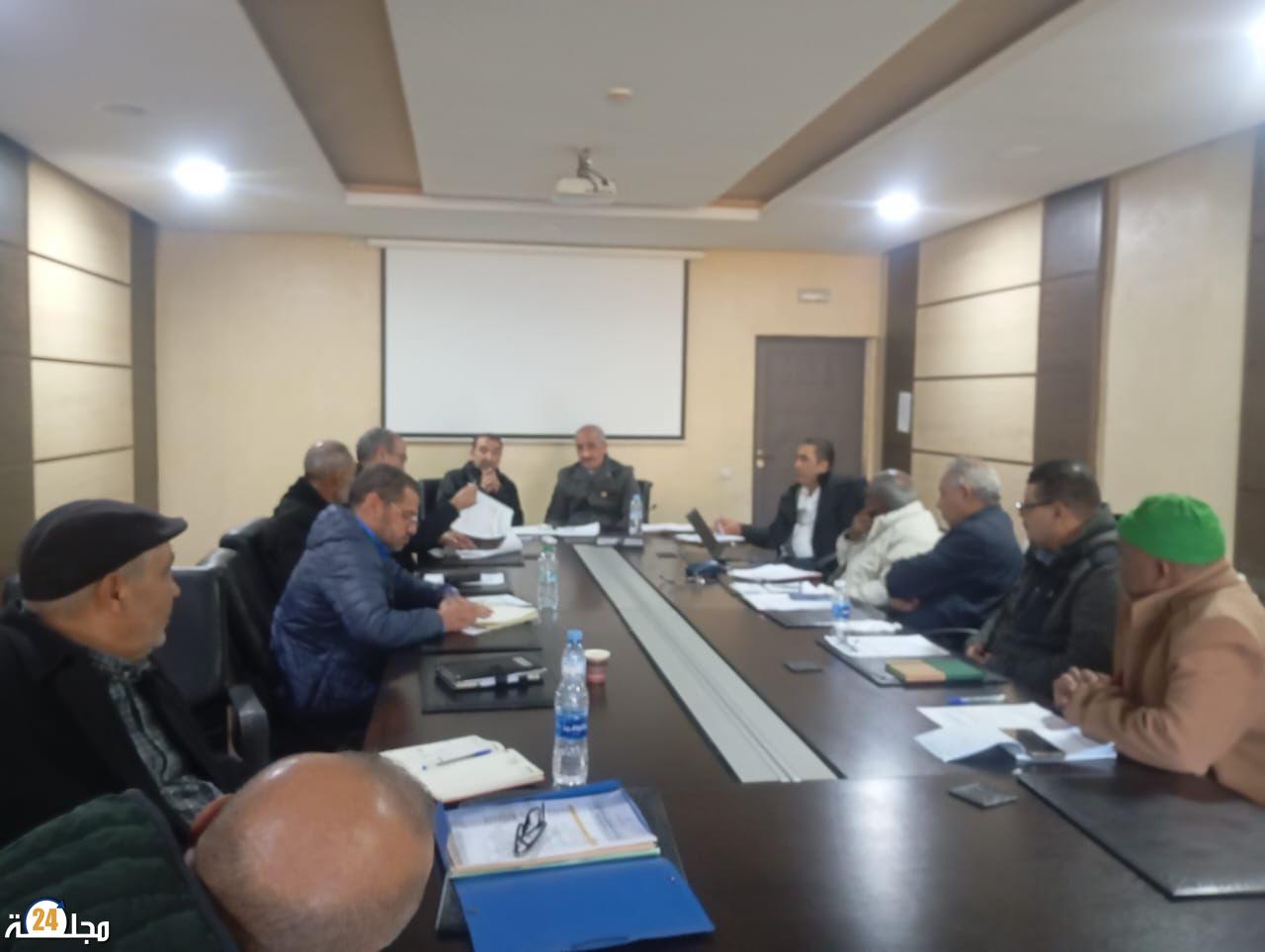 دراجات: محمد بن الماحي يدعو الجماعات الترابية إلى المساهمة الفعلية في مواكبة رياضة سباق الدراجات وإنشاء حلبات للسباق.