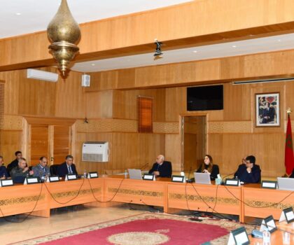 عامل إقليم الرحامنة والسيدة وكيلة الملك يطلقان الحملة الإقليمية لتعميم التسجيل في الحالة المدنية