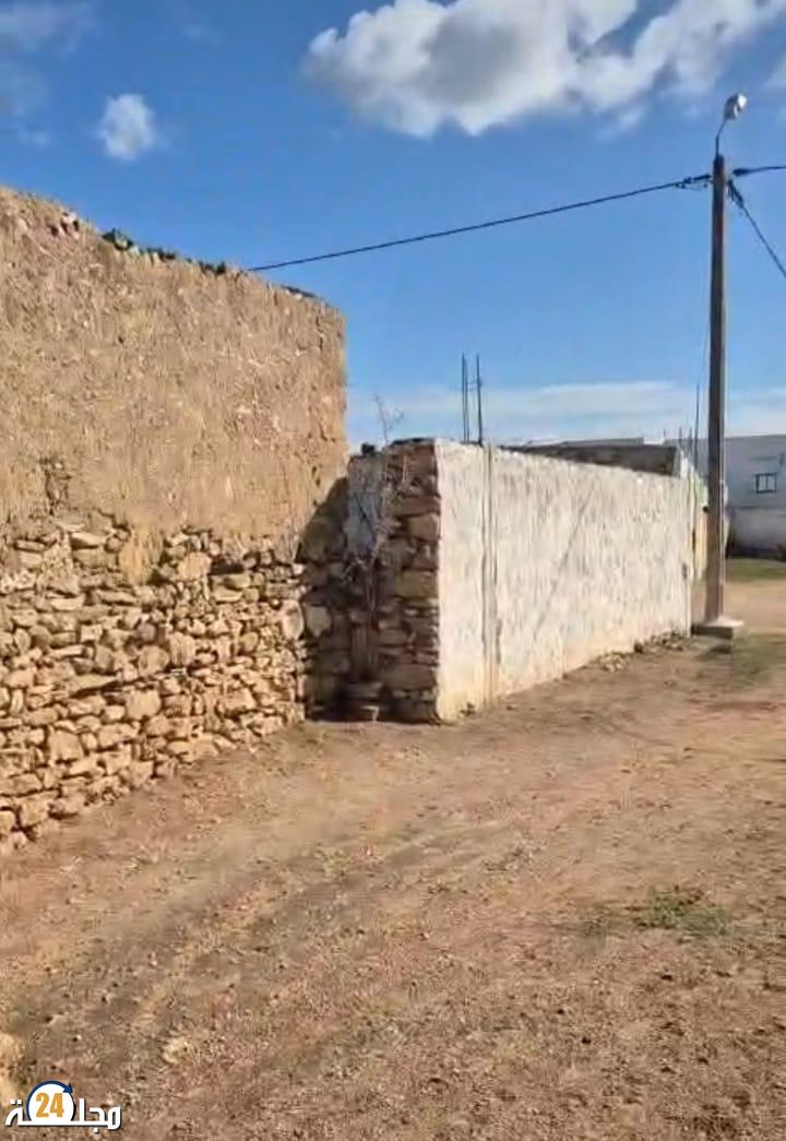 تدخل سلطات قيادة الغربية بعمالة سيدي بنور بعد تداول خروقات تعميرية بدوار الدهاهجة” الطيور” في انتظار الاجراءات الادارية.