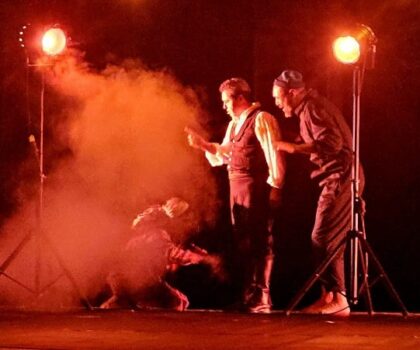 في ليالي البرد: «لاڤاش» تشعل الضوء بشاعرية ساحرة فوق خشبات تنغير والرشيدية