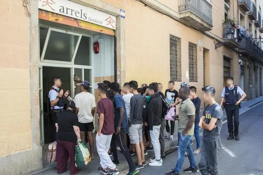 إسبانيا تعتزم إقرار خطة تسوية أوضاع 500 ألف مهاجر غير قانوني