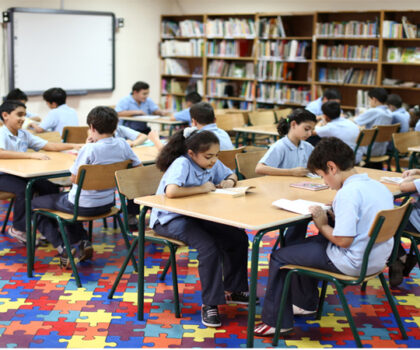 تحدي القراءة… حين تصطدم الشعارات بواقع إغلاق المكتبات المدرسية بسطات