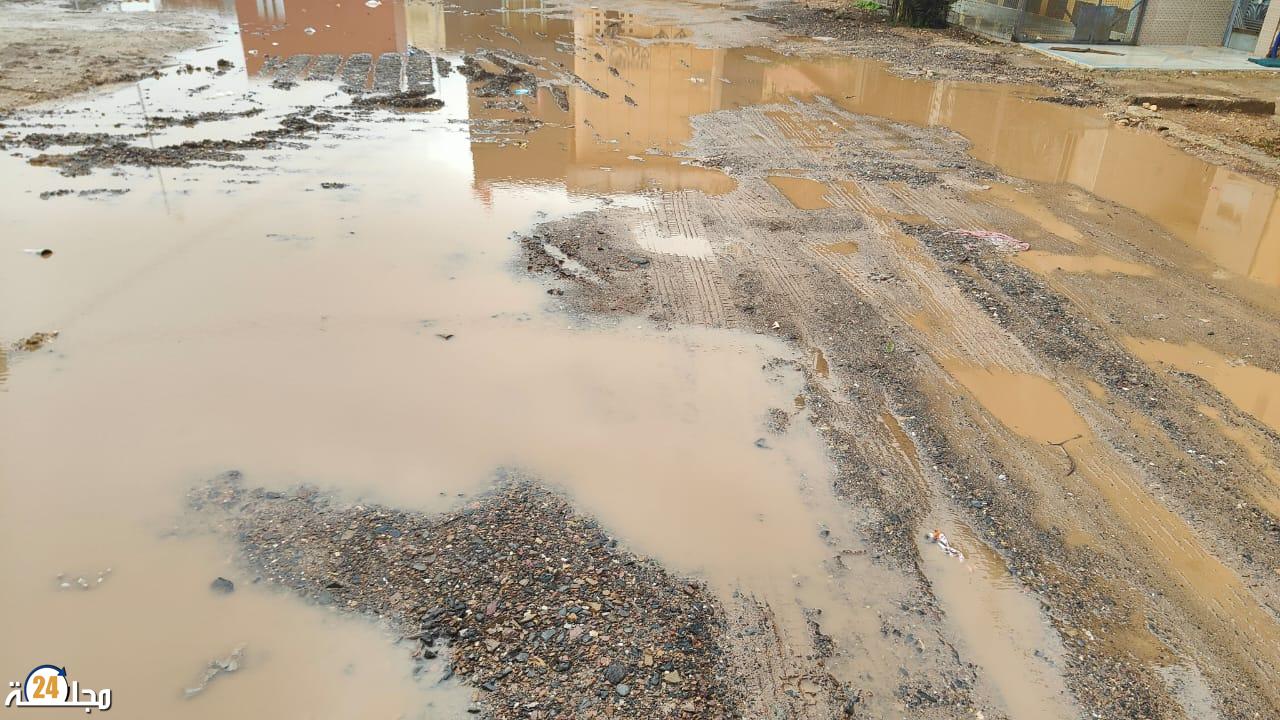 حي الإصلاح بابن أحمد… أشغال غير مكتملة تعمّق معاناة الساكنة مع الأمطار