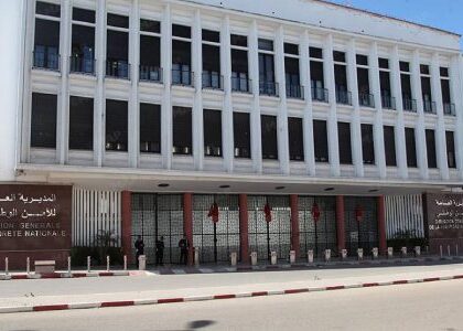 المديرية العامة للأمن الوطني تنفي بشكل قاطع الادعاءات الزائفة لأسبوعية “لوبوان” بشأن اعتداءات مزعومة على محلات تجارية لمواطنين من بلدان إفريقيا جنوب الصحراء على هامش نهائي “الكان”