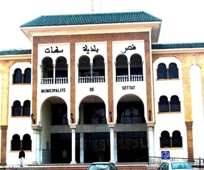 سطات… مدينة تُدار بعقلية الترقيع وتدفع ثمن غياب الرؤية