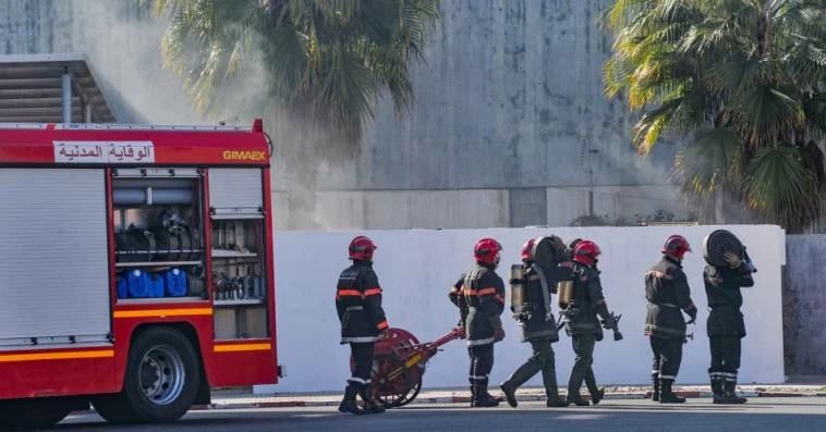 الدار البيضاء..نيران كثيفة تلتهم وحدة لإنتاج “الإسفنج” بعين الشق و إستنفار لإخمادها