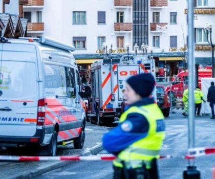 مأساة تهز منتجعًا ثلجيًا في سويسرا بعد حريق مروّع