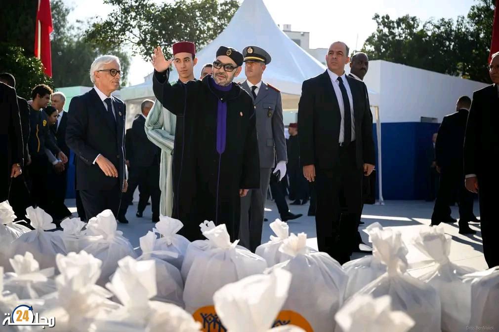 الـــملك يعطي بمدينة سلا انطلاقة عملية “رمضان 1447 ” لفائدة مليـــون أســـرة