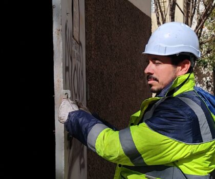 جنود الظل في سطات… حين يسهر تقنيو الكهرباء على نبض المدينة