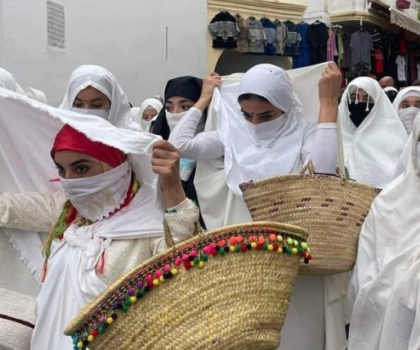 حين يتجدد سحر الزي التقليدي في رحاب رمضان