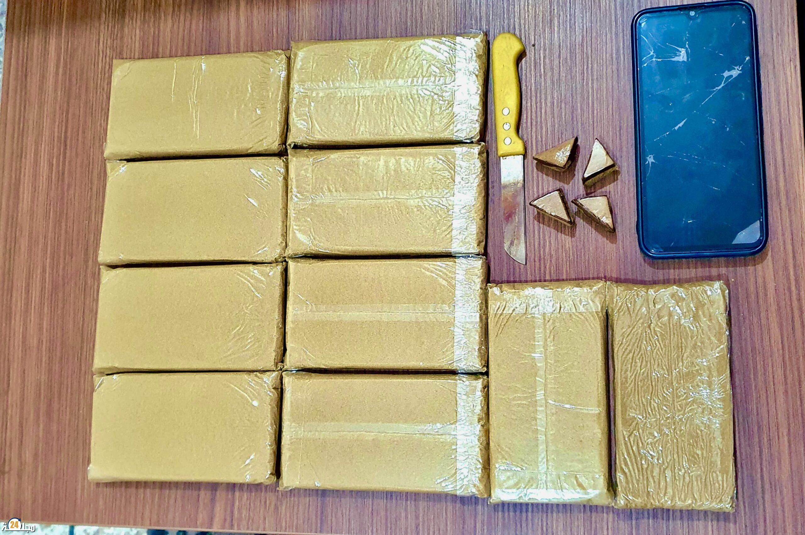 أمن مراكش يعتقل “بزناس” متلبسا بحيازة 10 صفائح من الشيرا