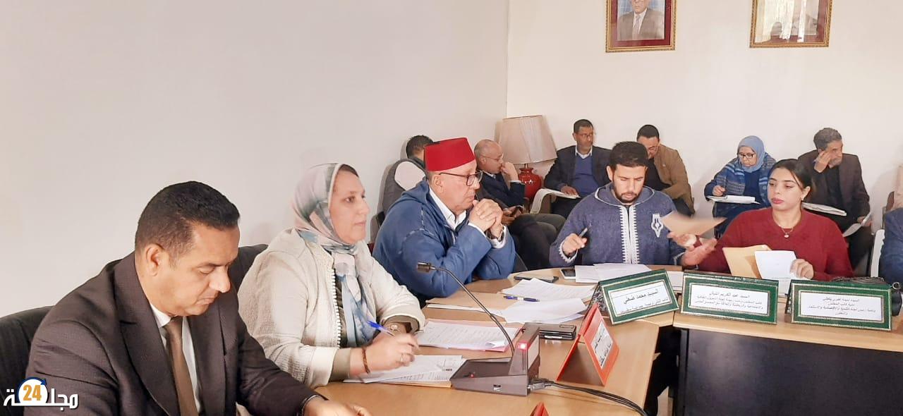 حصري.. عزل مرتقب لعدد من أعضاء المجلس الجماعي بسطات بسبب تنازع المصالح