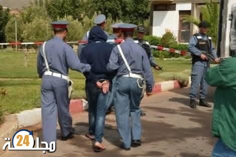 مصالح الدرك الملكي بسيدي بوزيد تتمكن من توقيف تاجر مخدرات قرب سيدي بوزيد 