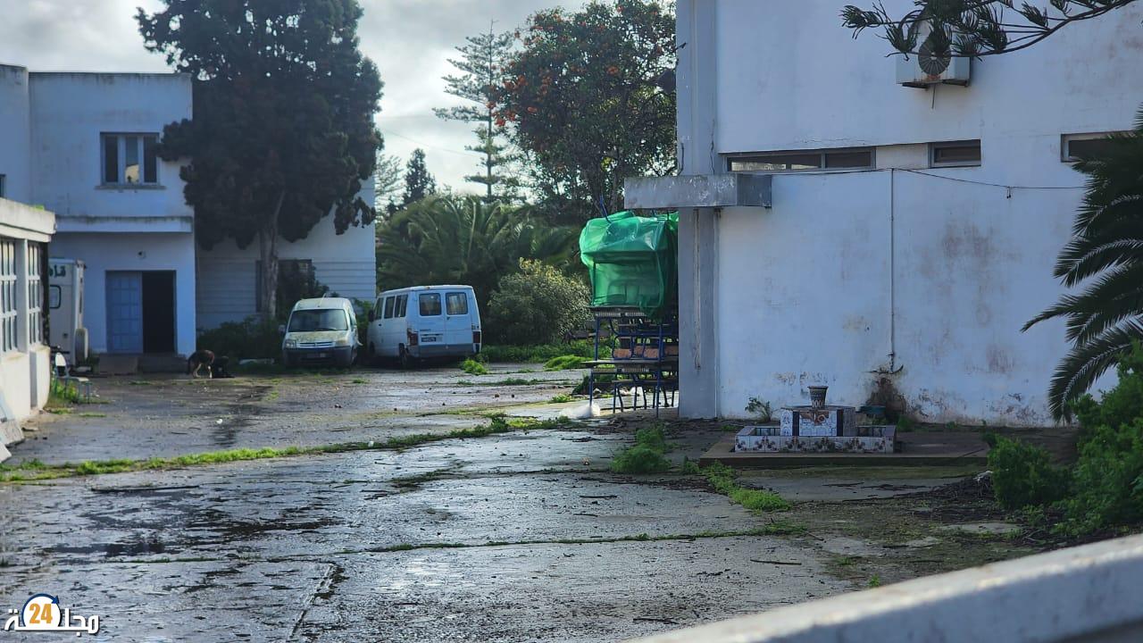 الجديدة…تجهيزات مدرسية تترك للإتلاف داخل ملحقة المديرية ومطالب بفتح تحقيق