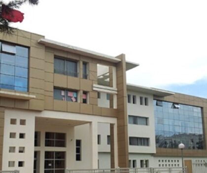 بداية ساخنة للمكتب الجهوي للساب … المتصرفون التربويون يحتجون أمام الأكاديمية