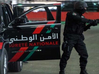 تفاصيل توقيف موثق مشهور مؤقتا بسبب شبهات خيانة الأمانة