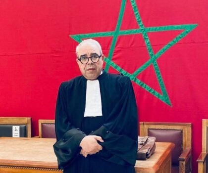 عندما يسقط الوزير وهبي: فأول من سينادي عليه؛ عيطو لي على محامي…! ديرو لي محامي… بغيت ندير محامي