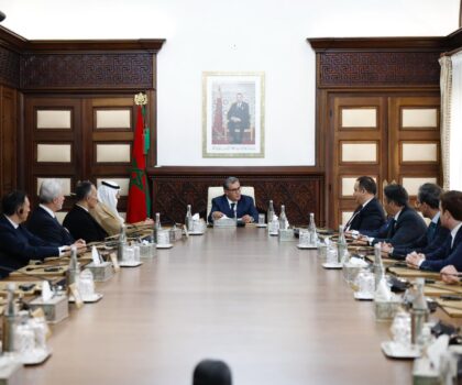 السيد رئيس الحكومة يستقبل ممثلي المستثمرين الوطنيين والدوليين الذين تم انتقاؤهم في إطار “عرض المغرب” في مجال الهيدروجين الأخضر