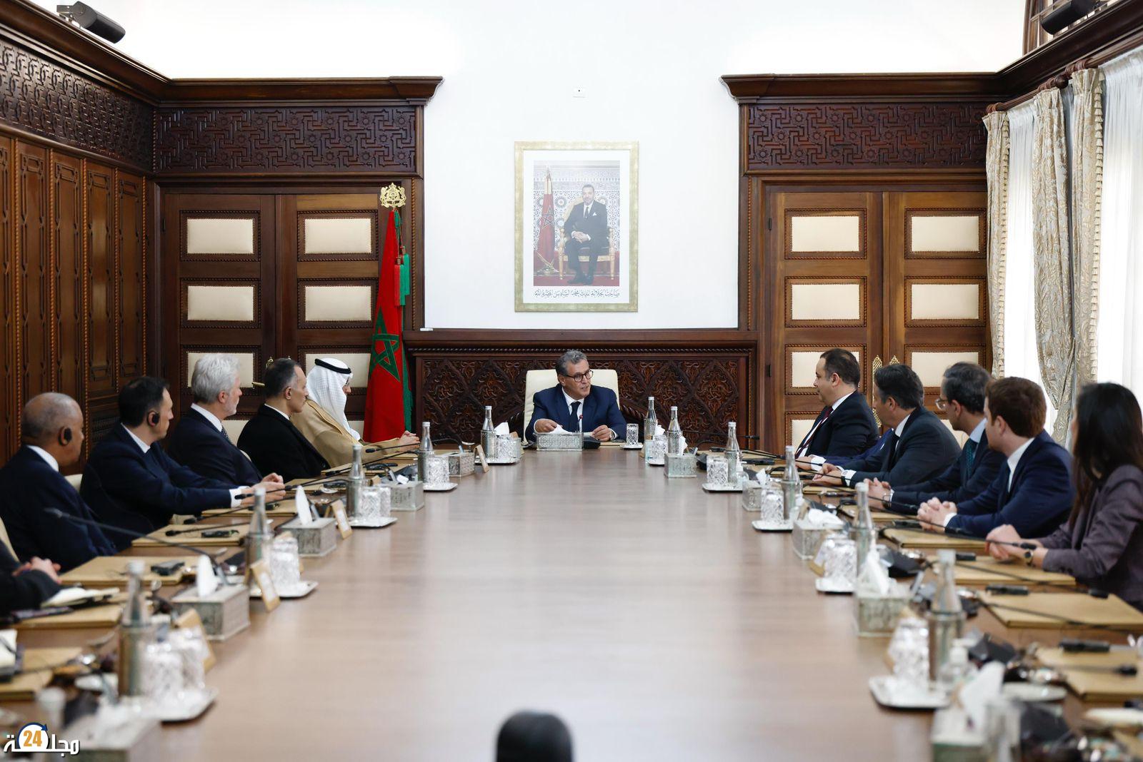 السيد رئيس الحكومة يستقبل ممثلي المستثمرين الوطنيين والدوليين الذين تم انتقاؤهم في إطار “عرض المغرب” في مجال الهيدروجين الأخضر