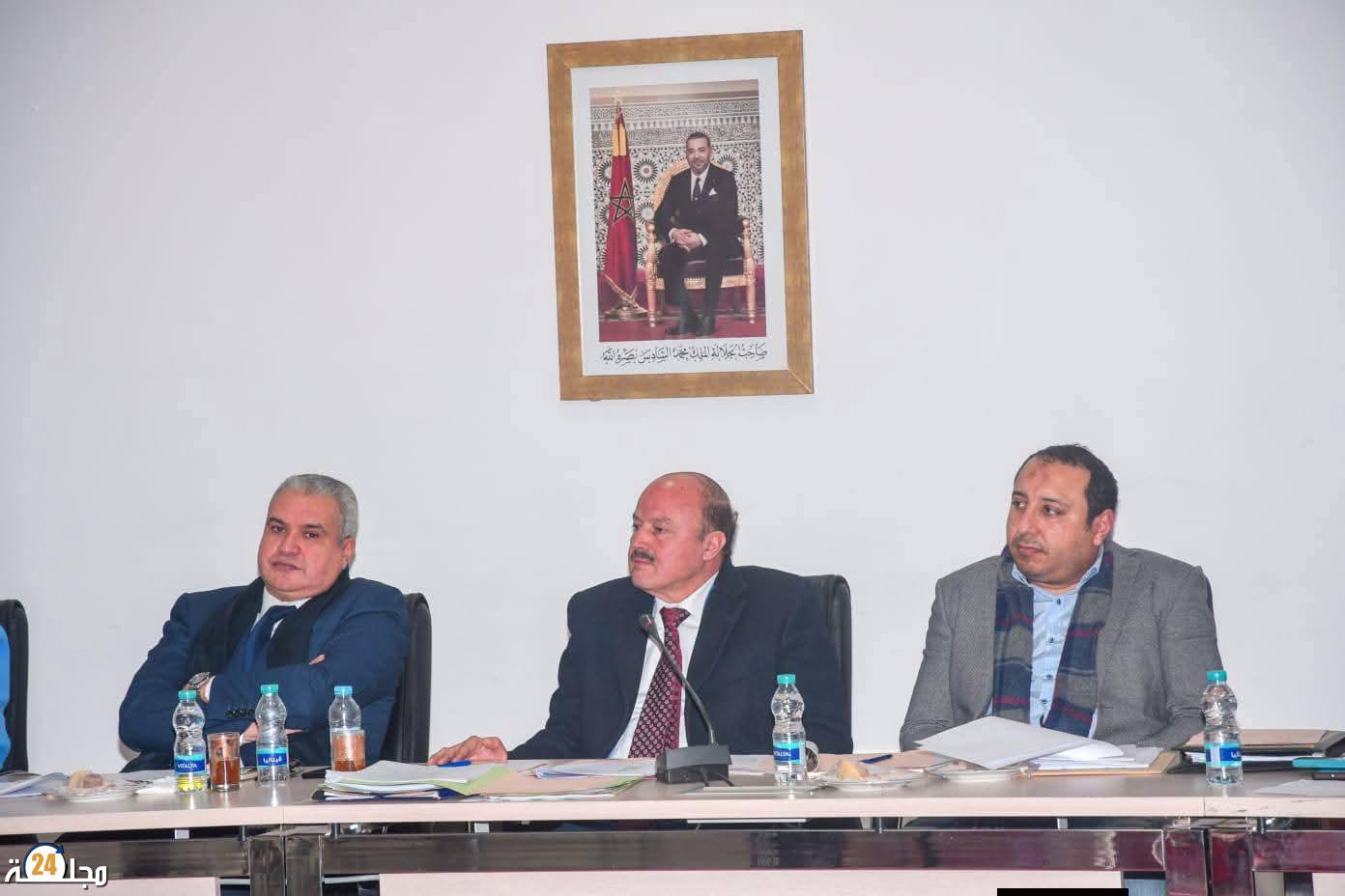 مجلس جماعة البريكيين يصادق بالإجماع على مشاريع تنموية خلال دورة فبراير