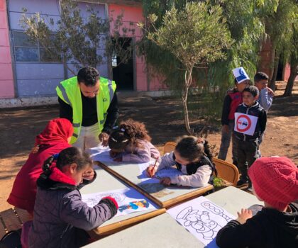 وحدة الدبانشة تغرس قيم السلامة الطرقية في نفوس المتعلمين عبر برنامج تحسيسي متكامل وأنشطة فنية وتوعوية بمناسبة اليوم الوطني للسلامة الطرقية