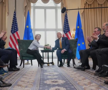 البرلمان الأوروبي يعلق تنفيذ الاتفاق التجاري بين الاتحاد وواشنطن