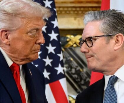 الغارديان: حرب إيران تكشف أن ترامب أصبح تهديدا لبريطانيا والنظام الدولي