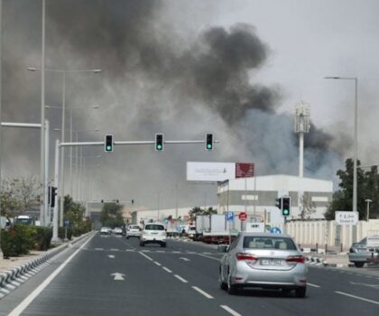 حيرة دول الخليج بين ضبط النفس والرد في حرب إيران