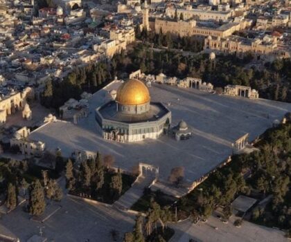 الجامعة العربية تدين إغلاق المسجد الأقصى وتصفه بانتهاك صارخ للقانون الدولي