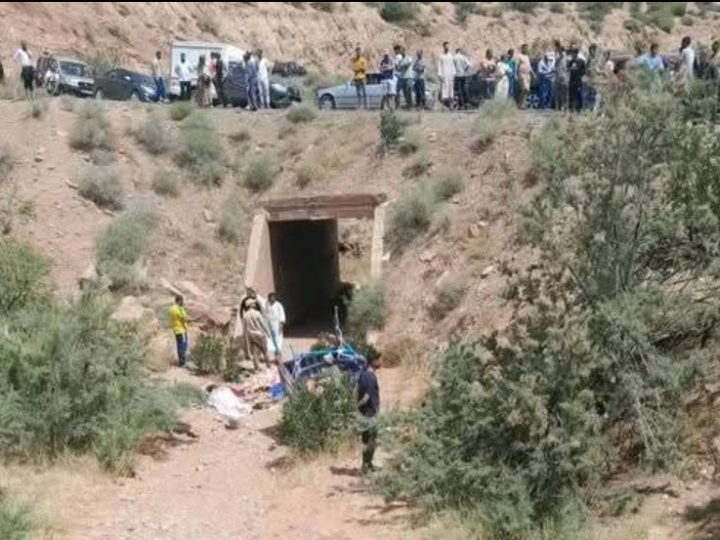 مصرع 7 أشخاص في انقلاب تريبورتر كان يقل 14 راكبا نواحي قلعة السراغنة