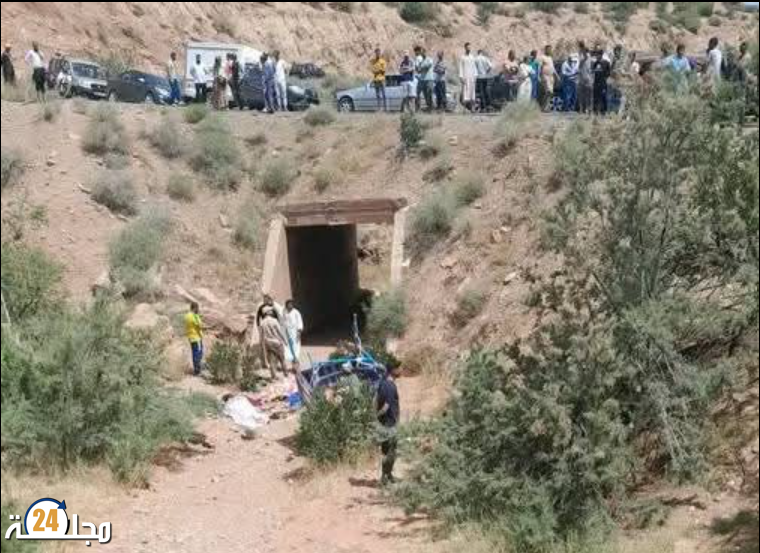 مصرع 7 أشخاص في انقلاب تريبورتر كان يقل 14 راكبا نواحي قلعة السراغنة