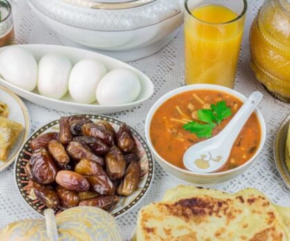 رمضان بعيداً عن الأسرة.. حنين المغاربة يصنع دفئه الخاص