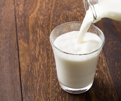 دراسة: كوب حليب يوميا قد يخفض خطر السكتة الدماغية بنسبة 10%