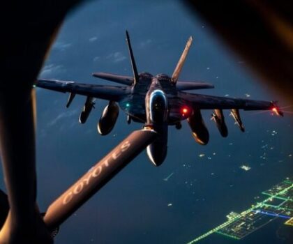 الجيش الأمريكي يعلن تحطم طائرة تزوّد بالوقود غرب العراق