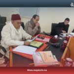 محكمة ابن أحمد تجمع الفاعلين في مائدة مستديرة لمواجهة نزيف الطرقات وتكريس السلامة الطرقية