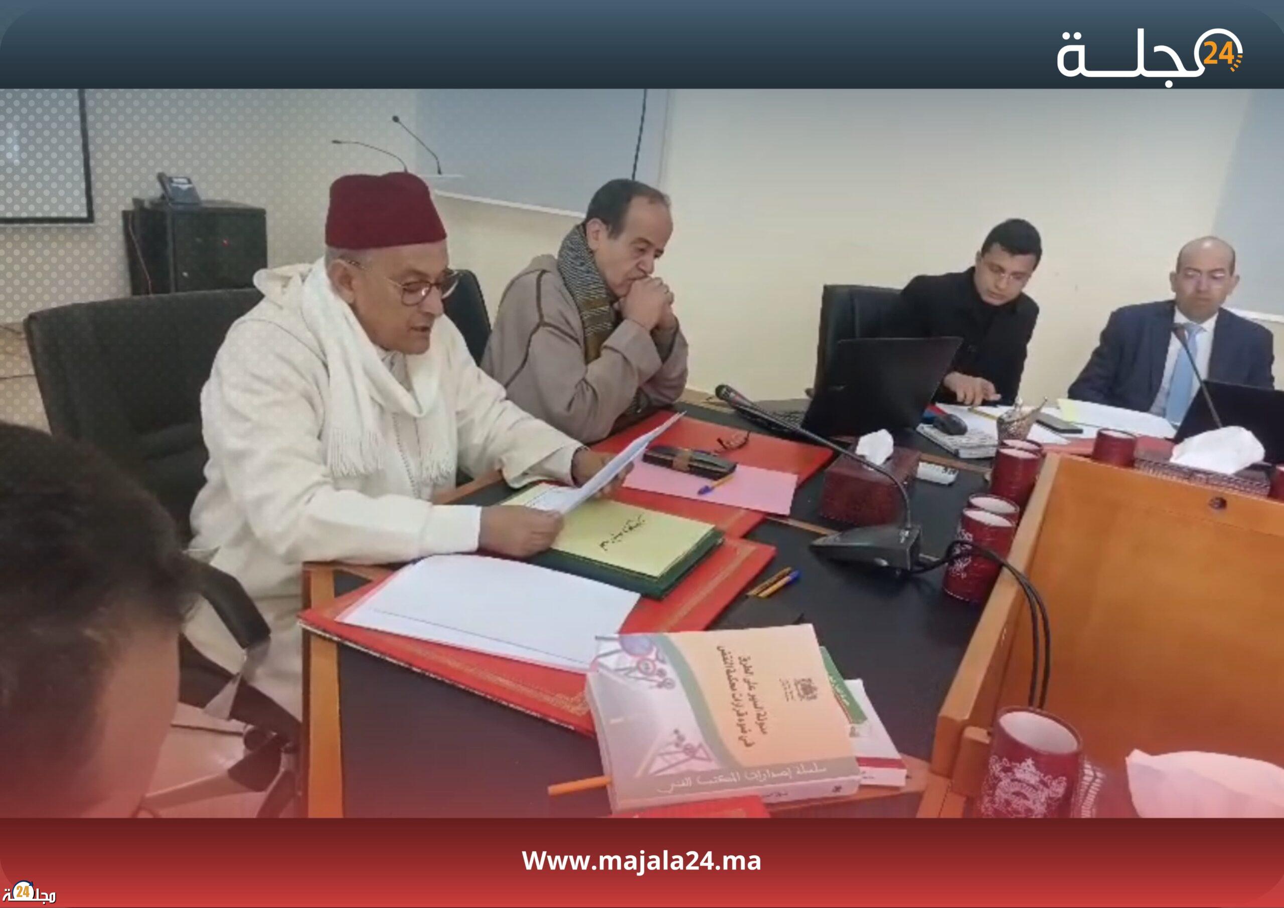 محكمة ابن أحمد تجمع الفاعلين في مائدة مستديرة لمواجهة نزيف الطرقات وتكريس السلامة الطرقية