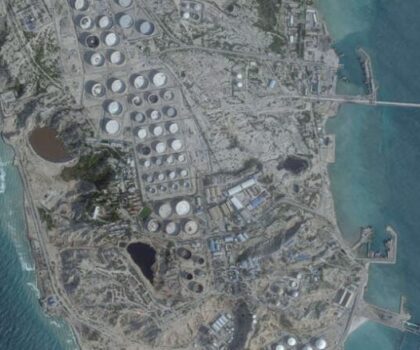 تصاعد المخاوف من هجوم بري أمريكي ضد دولة إيران وتداعياته المحتملة على أسواق الطاقة وحركة الملاحة العالمية