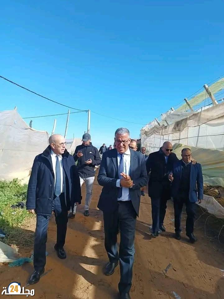 رياح عاصفية تضرب اشتوكة.. وزير الفلاحة يقف ميدانيا على حجم الأضرار ويدعو لدعم الفلاحين